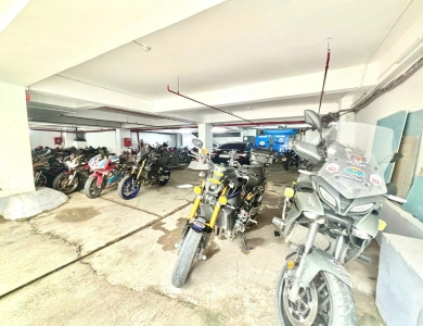 Bãi đậu xe rộng rãi