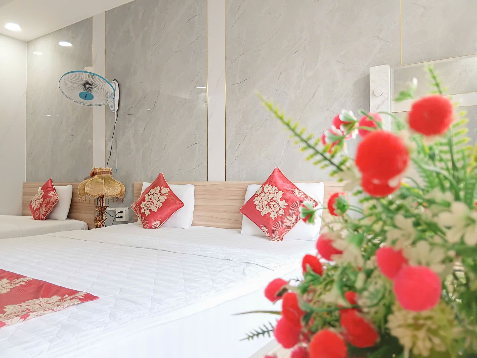 Phòng nghỉ mới 100% tại khách sạn gần nhất bến Ninh Kiều - Ý Linh Hotel